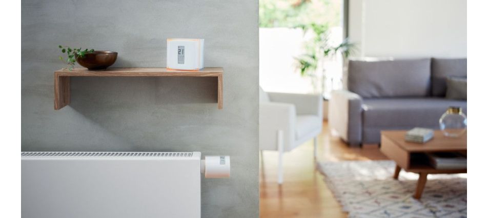Ahorra dinero convirtiendo tu hogar conectado en inteligente: los termostatos, los enchufes, las bombillas.
